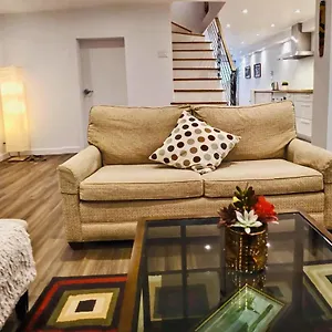 Appartement Bossuet, Montréal